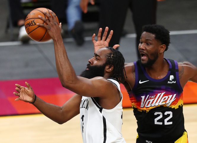  艾顿关键补篮，太阳险胜国王守西部第二  